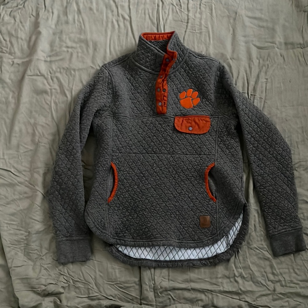 Pressbox sweater